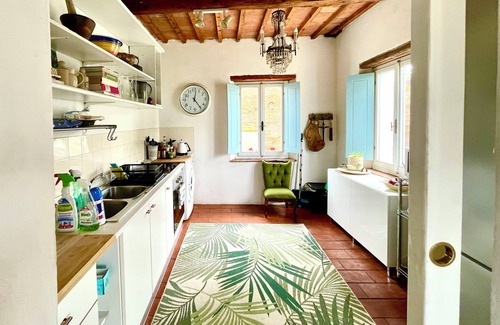 Gioiella Villa | Spacious 4 bedroom village home in a lovely village on the Umbria Tuscany border