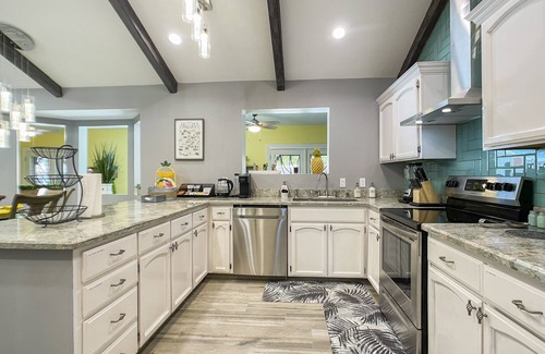 Mesa House | Spacious 4BdRm/2Bath with Pool - No Cleaning Fee!