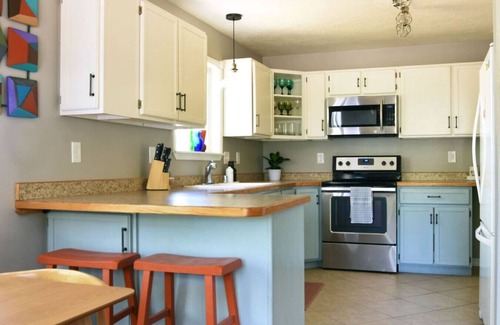 Franklin to the Fort House | Spacious 4bed, super close to UM & Downtown