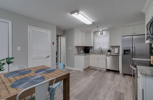 Newport News House | Spacious 4BR, 2.5BA – Prime Shipyard Location!