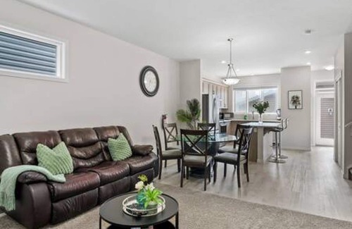 Southeast Calgary House | Spacious 4BR 3BA w/AC in Quiet SE Neighbourhood