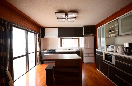 Maeganeku Hotel | Spacious 4LLDK 230 square meter log house 6 nigh/Kunigami-gun Okinawa