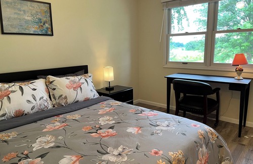 Dublin Other | Spacious 5-bed farmhouse w/Pool Table, Table Tennis Close to Columbus Zoo