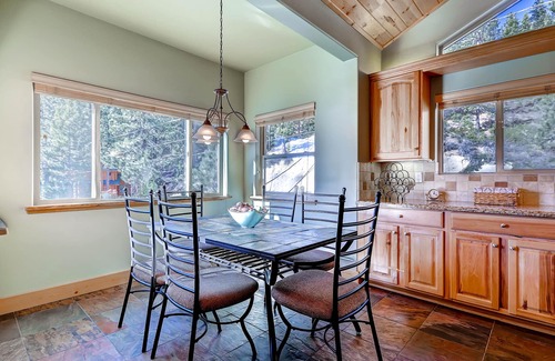 Country Club Estates House | Spacious 5 Bedroom, 3400 Sq ft Home with Dual King Bedroom Suites, Private