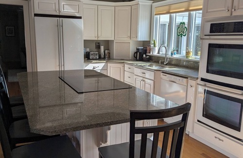 North Kingstown House | Spacious 5-Bedroom Private Retreat! Private setting close to beaches & Newport