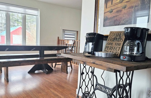 Anne's Land House | Spacious 5-bedroom farmhouse