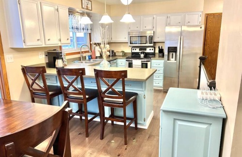 Fargo House | Spacious 5 bedroom great for the whole family