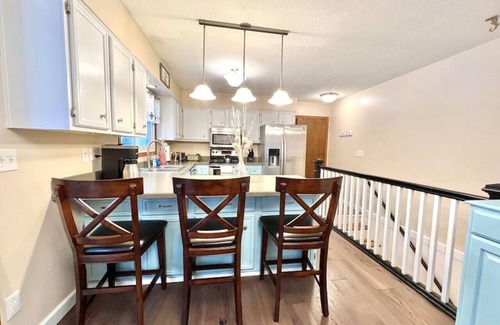 Fargo House | Spacious 5 bedroom great for the whole family