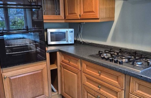 Dolgellau House | Spacious 5 bedroom house, nestled at the base of Cadair Idris mountain range.