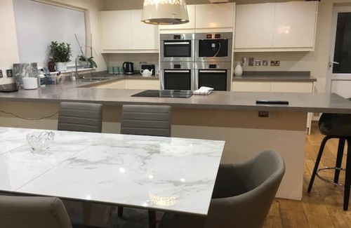 Fareham House | Spacious 5-Bedroom Home – Perfect for Family Getaways and Group Stay