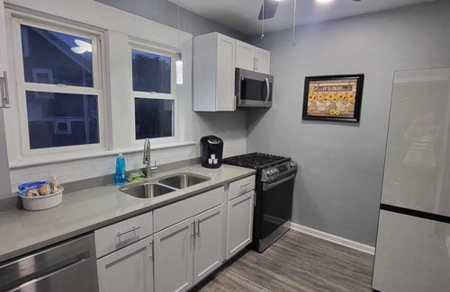 Highland Square House | Spacious 5-Bedroom Home in Highland Square Akron