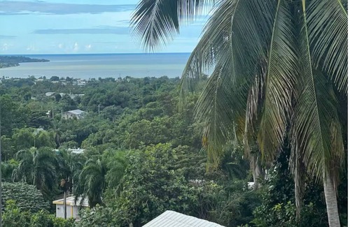 Miradero House | Spacious 5-bedroom house in amazing Mayagüez with amazing ocean views!
