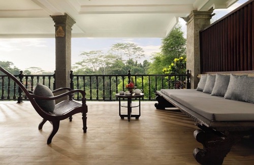 Melayang Villa | Spacious 5-Bedroom Jungle-View Villa in Ubud