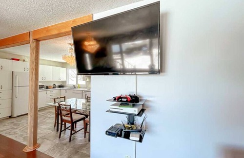 Downtown Gatineau House | Spacious 5BR home. Close to everything!