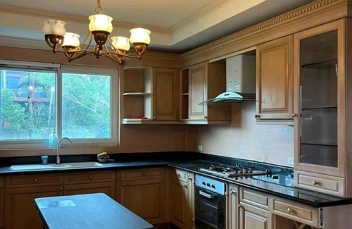 Canlubang House | Spacious 6-bedroom house in superb Tagaytay with AC