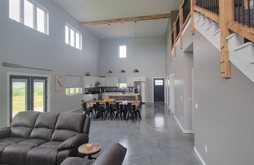 Garfield County House | Spacious 6 bedroom house with amazing sunset views over Calamus Reservoir.