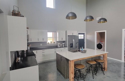 Garfield County House | Spacious 6 bedroom house with amazing sunset views over Calamus Reservoir.