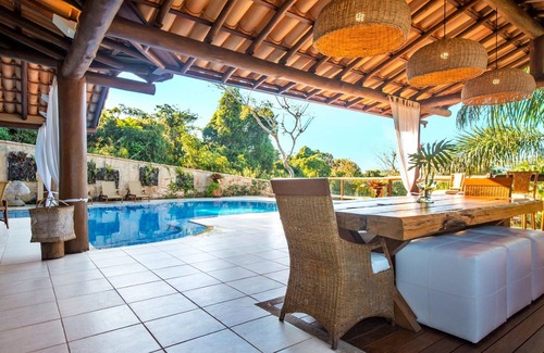 Village da Ferradura Villa | Spacious 6 bedroom mansion with pool - Buz006