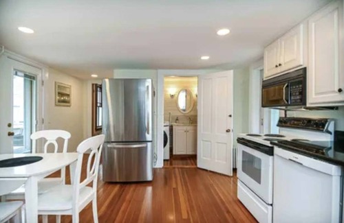York Beach House | Spacious 6 BR ocean view retreat - stunning views!