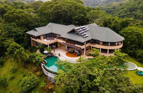Mal Pais Villa | Spacious 7-bedroom villa in tranquil Mal Pais witj incredible Ocean Views