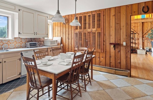 Moscow House | Spacious and authentic Vermont retreat in the heart of Stowe; Perfect for groups