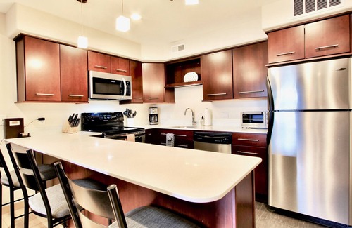 North Park City Condo | Spacious and Beautiful, Walk to ski, Wi-fi, Parking
