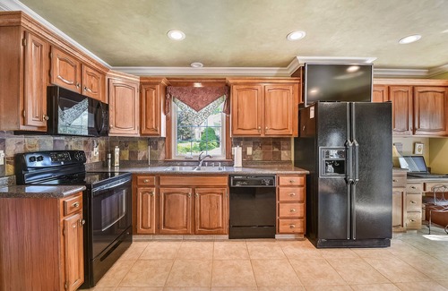St. Peters House | Spacious and Comfortable Home in Saint Peters