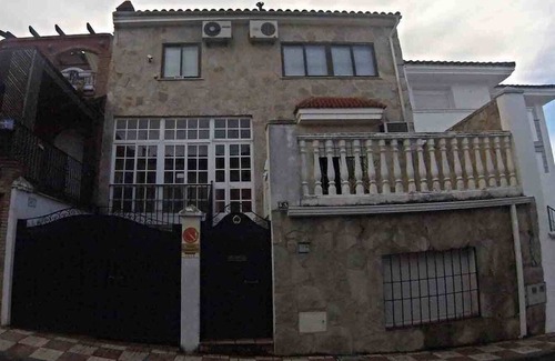 Ubeda House | SPACIOUS AND COMFORTABLE HOUSE IN HERITAGE CITY: MURALLAS DE ÁVILA