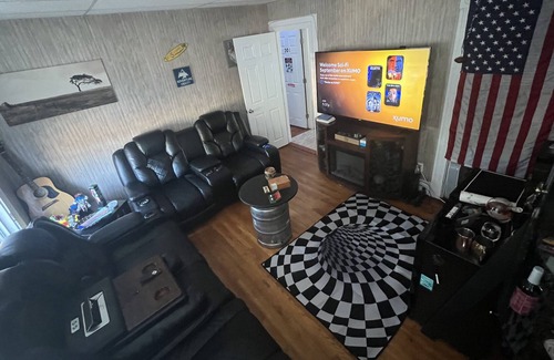 Malden Bed & Breakfast | Spacious and comfy bedroom 20 minutes from downtown