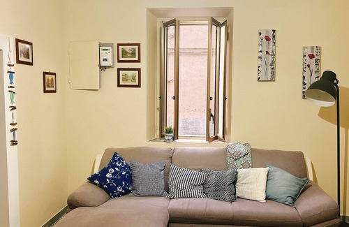 Reggio Calabria House | Spacious and Cozy Holiday Home Two Steps from the Sea