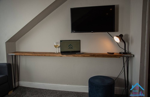 Gateshead Condo | Spacious and Homely 3 Bedroom Flat | SuiteLivin