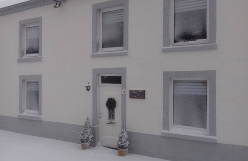 Bertogne House | Spacious and Modern Holiday Home "La Ferme de Bertogne" to Enjoy Nature