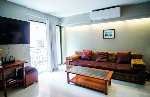 Mactan Export Processing Zone Condo | Spacious and quiet cozy condo, 3 minutes away from Mactan Airport Cebu.