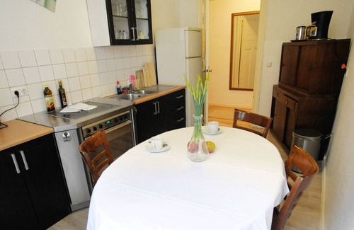 Gesundbrunnen Apartment | Spacious and Renovated Pre-War Apartment With a New Bath and 2 Balconies