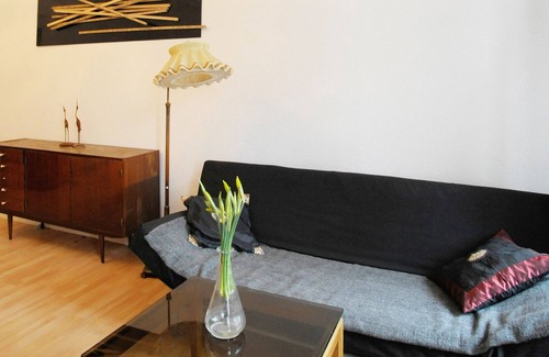 Gesundbrunnen Apartment | Spacious and Renovated Pre-War Apartment With a New Bath and 2 Balconies