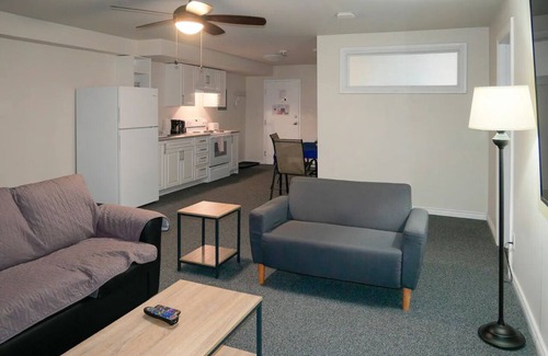 Timiskaming District Apartment | Spacious and spotless one-bedroom suite with full kitchen and livingroom.