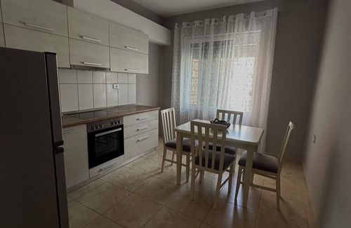Blloku Apartment | Spacious Apartment in a Prime Location Near the Artificial Lake and Blloku Area