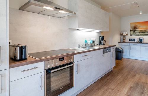 Gosau Apartment | Spacious Apartment in Gosau with shared Sauna