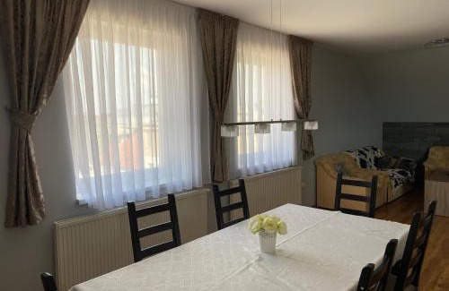 Nove Zamky Apartment | Spacious Apartment in Town Centre