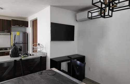 San Juan de Dios Apartment | Spacious apartment with pool, gym, terrace, parking and security.