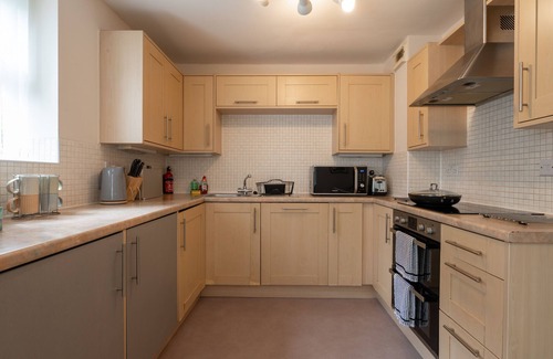 Olton Apartment | Spacious Apartment, Near to NEC and City Centre.
