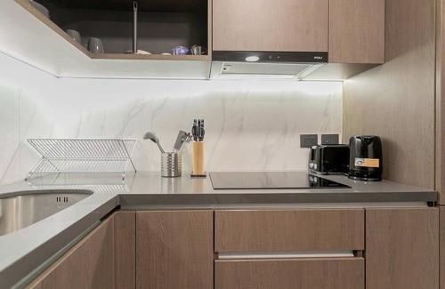 El Golf Apartment | Spacious apartment steps from Escuela Militar