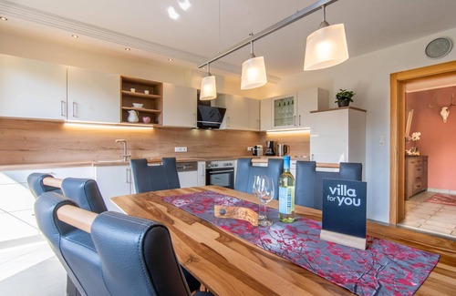Pfons Apartment | Spacious apartment with breathtaking views