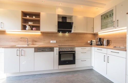 Pfons Apartment | Spacious apartment with breathtaking views