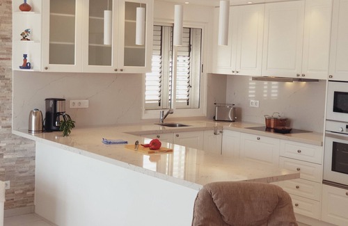 Patalavaca Apartment | Spacious Apartment with Sea view!