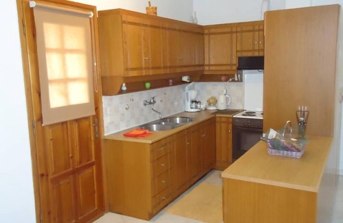 Drepano Apartment | Spacious Apartment with big patio, minutes from the beach