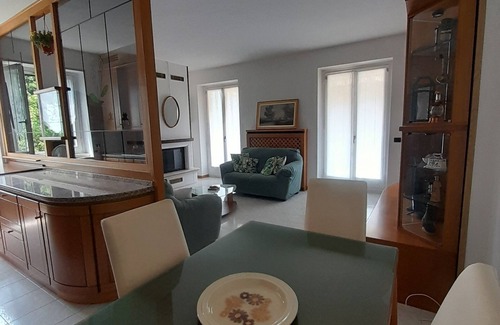 Domaso Apartment | Spacious apartment with private garage, large private terrace and pets allowed