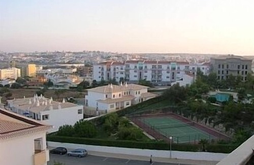 Albardeira Apartment | Spacious Apartment With Shared Pool And Sea Views