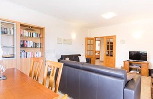 Albardeira Apartment | Spacious Apartment With Shared Pool And Sea Views