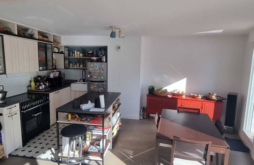 Quartier de la Goutte-d'Or Apartment | Spacious apartment with terrace at the foot of Montmartre